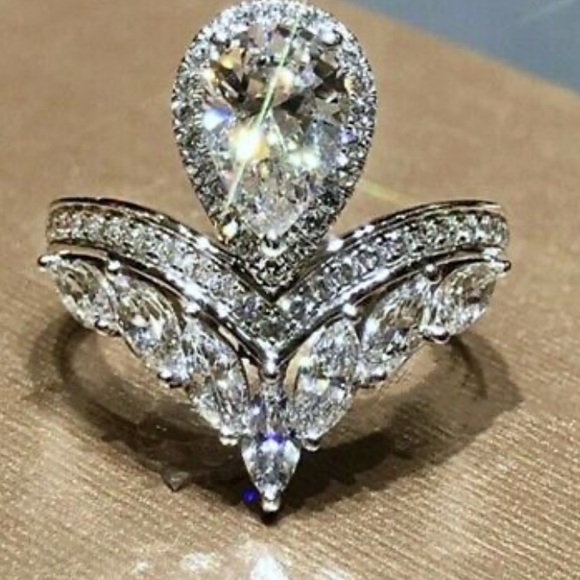 NWT 925 STERLING SILVER LUXURY DIAMOND Ring - Picture 7 of 9